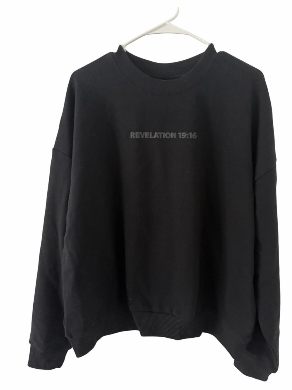 Kind Regards Women's Black "Jesus Is King" Graphic Sweatshirt Size L NWT - Picture 3 of 10